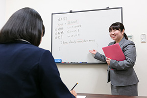 受験を経験した日本人教師ならではの適切な指導で確かな学力が定着。