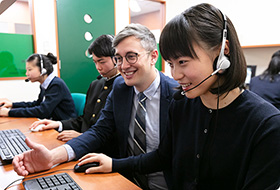 英検対策クラスの学習風景