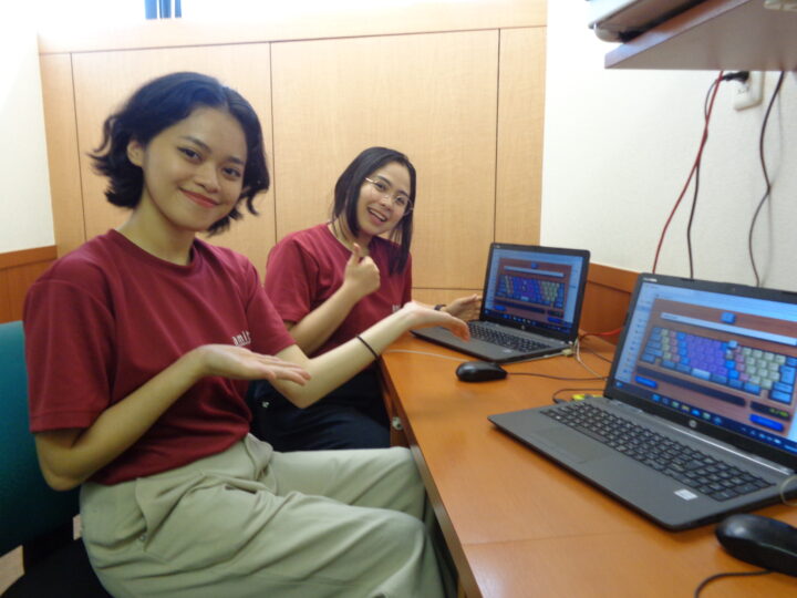 💻インタラクティブレッスン・外国人教師が担当することもありみんな楽しみにしてくれています★二子玉川校のこども英語・英会話教室アミティー