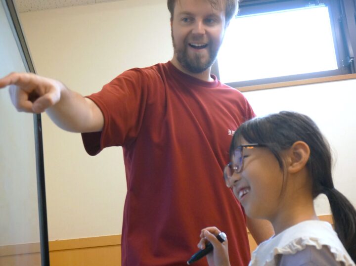 正解はどれかな～♪広島己斐校のこども英語・英会話教室アミティー