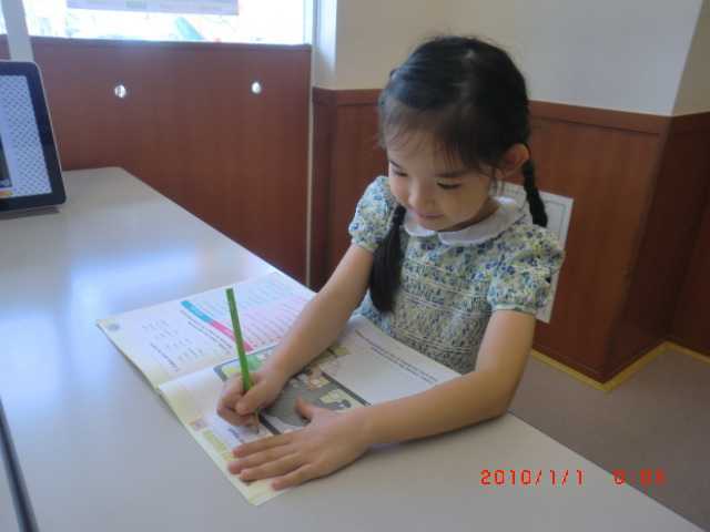 ４技能をしっかり学ぶカリキュラムで子供たちのやる気に繋がります。長野校のこども英語・英会話教室アミティー