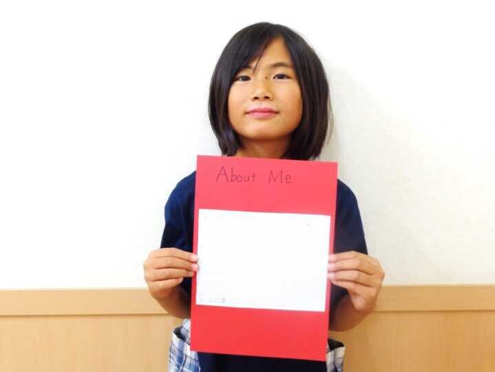 小学生は英検Jr.・英検、中高生は英検,TOEIC Bridge・TOEIC等の資格試験対策、中高の文法内容やテスト対策をしていただき、得意分野のさらなるスキルアップ、ウィークポイントの克服を図り、学習意欲と英語・英会話スキルの向上、学習することの楽しさと成長の喜びを感じていただいています。岡山青江校のこども英語・英会話教室アミティー