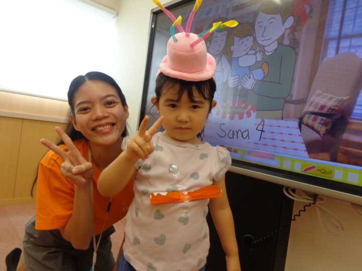 🎂Happy　birthday！！アミティーの先生とえいごでお祝いしたよ！二子玉川校のこども英語・英会話教室アミティー