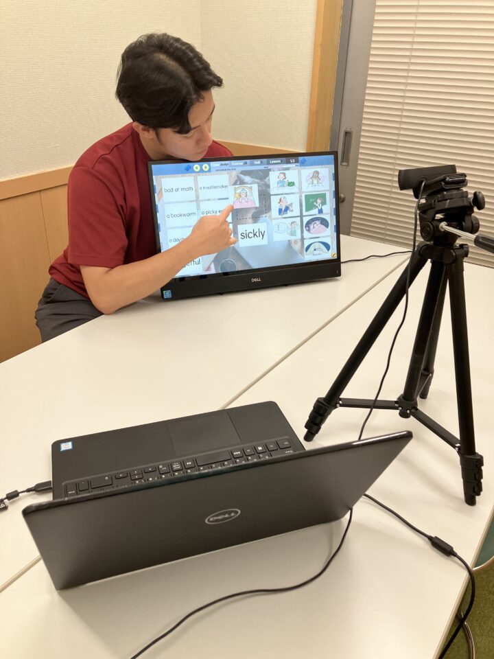 保護者クラス ハイブリッド/オンラインレッスン の人気が高まっています。亀有校のこども英語・英会話教室アミティー