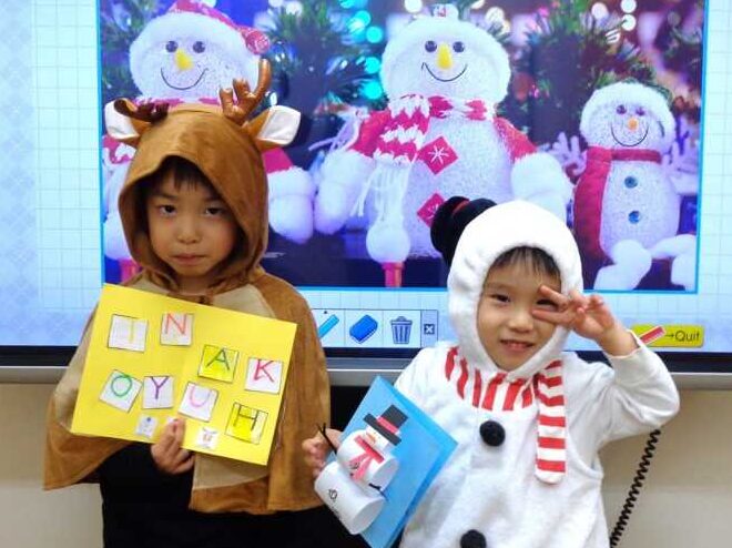 セミナーでは英語を話しながら季節ごとに応じたクラフト作りで楽しめます！岡山青江校のこども英語・英会話教室アミティー