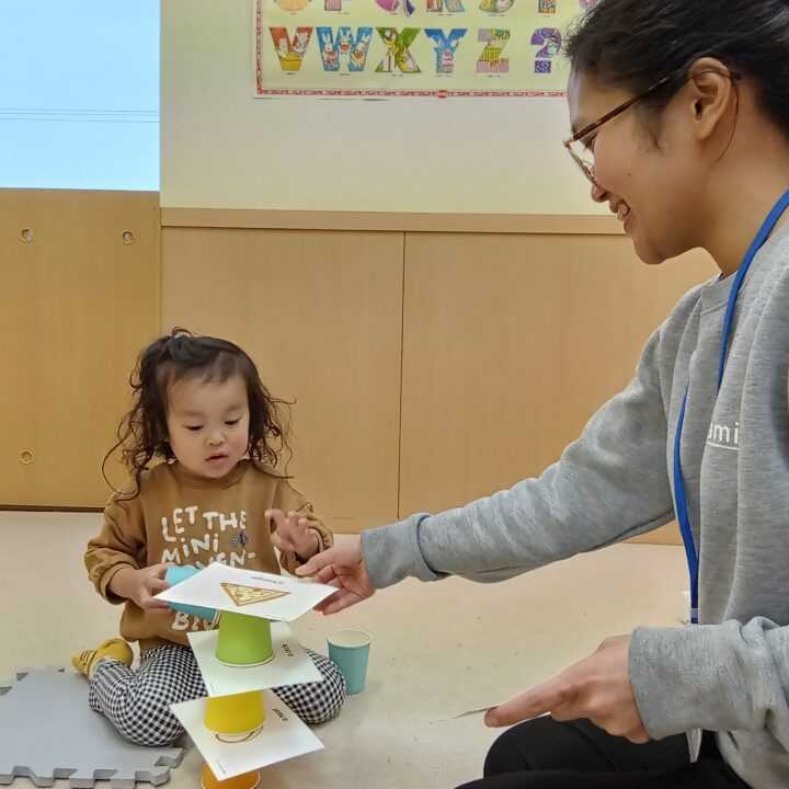 とにかくかわいいBaby～年少クラス♡今だけの貴重な時期を親子でぜひ楽しんでください🎵毎週、英語の発話が増えていく様子に先生たちも驚くばかり！1歳からスタートされる方が増えています！鳥取校のこども英語・英会話教室アミティー