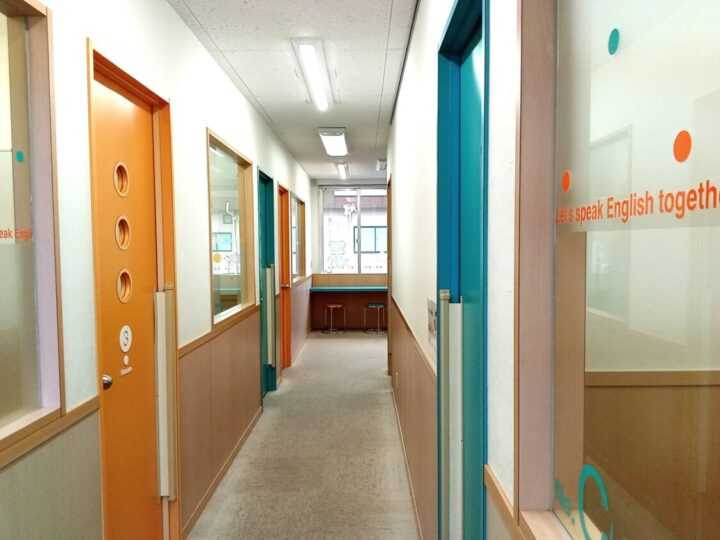 アミティー徳山校の教室内観