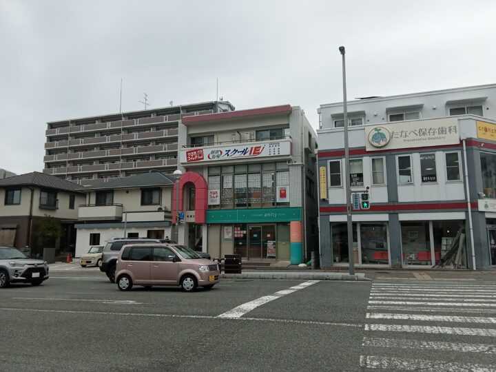 アミティー福岡千早校外観