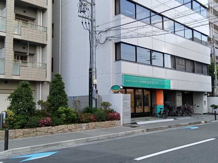 大阪江坂校の外観写真
