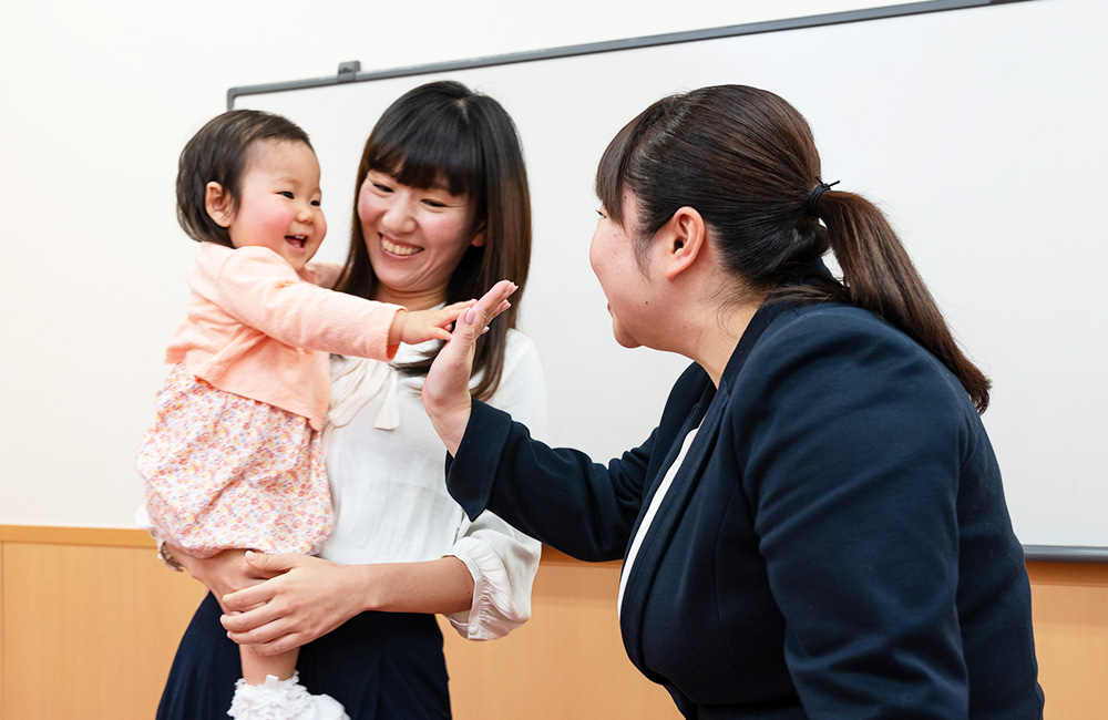 お子さまの特性を理解した日本人教師が指導。