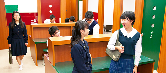 自習スペースで効率よく学習